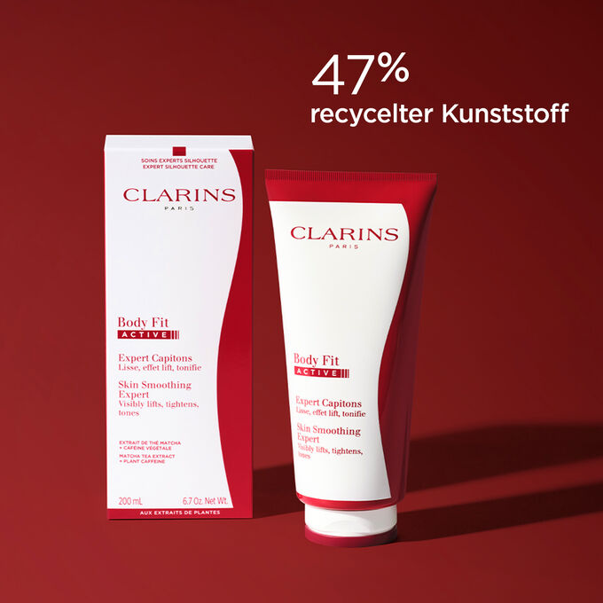 Packshot der straffenden Körpercreme, der die Verpackung aus 47 % recyceltem Kunststoff hervorhebt